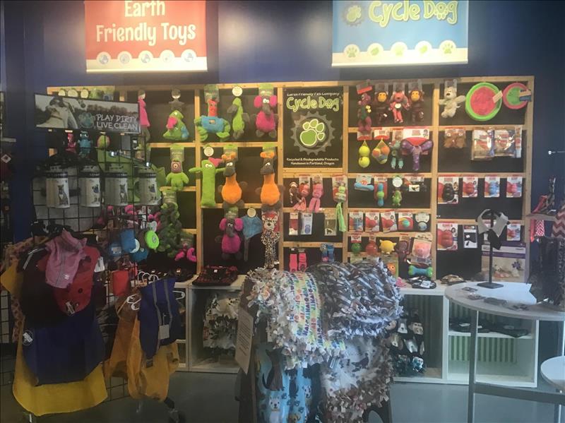 Splash and Dash Groomerie & Boutique Des Plaines, IL